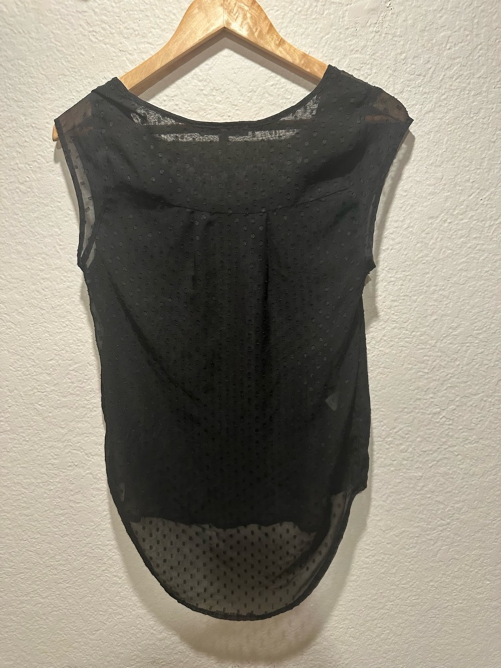 Daniel Rainn Black Sleeveless Sheer Dot Blouse - Picture 3 of 9